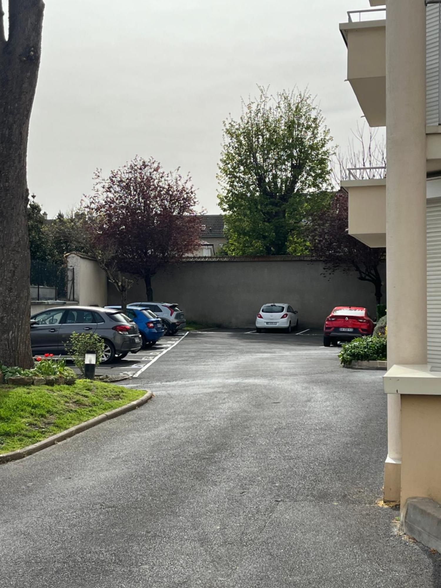 Julia Home, Madamedemconciergerie Reims Eksteriør bilde